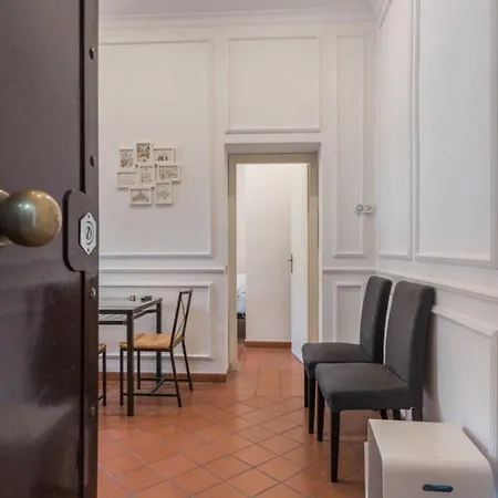 Apartment Joivy Lovely Flats Next To Fontana Di Trevi